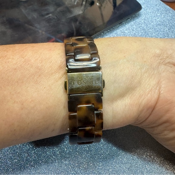 Fossil Tortoise Shell Watch - Picture 5 of 6